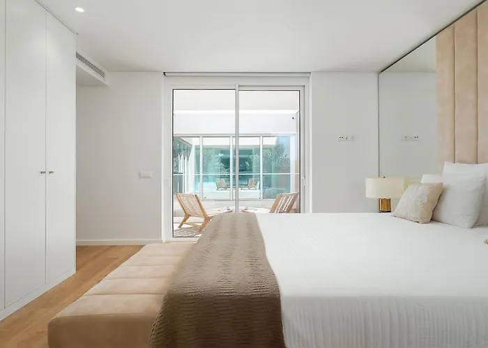 Serenity- Cleverdetails, Vilamoura, Sleeps 4 Adults And 2 Children, Located In The Center * Vilamoura