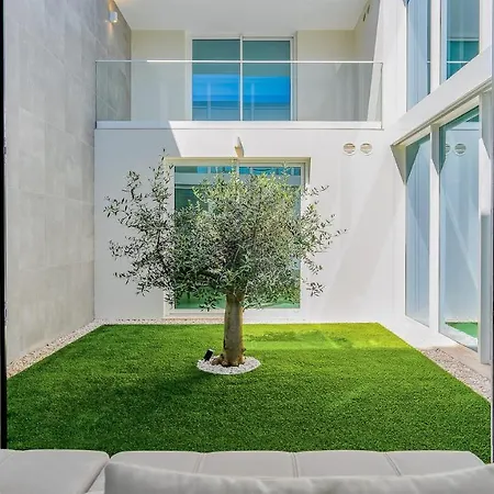 Holiday home Serenity: Family Retreat