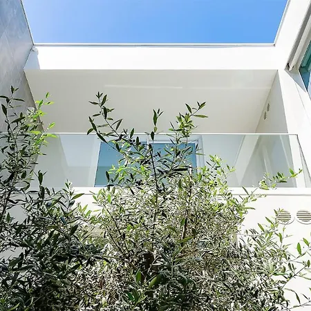 Serenity- Cleverdetails, Vilamoura, Sleeps 4 Adults And 2 Children, Located In The Center *