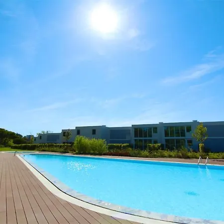 Serenity- Cleverdetails, Vilamoura, Sleeps 4 Adults And 2 Children, Located In The Center