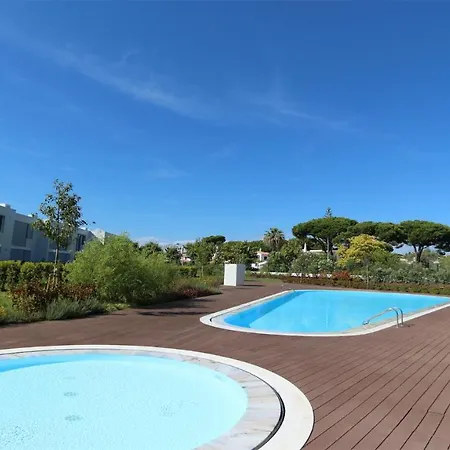 Serenity- Cleverdetails, Vilamoura, Sleeps 4 Adults And 2 Children, Located In The Center *