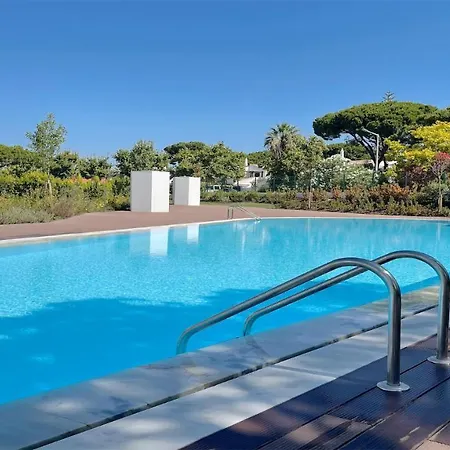 Vakantiehuis Serenity- Cleverdetails, Vilamoura, Sleeps 4 Adults And 2 Children, Located In The Center