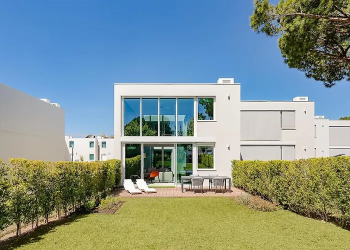 Serenity- Cleverdetails, Vilamoura, Sleeps 4 Adults And 2 Children, Located In The Center Сasa de vacaciones